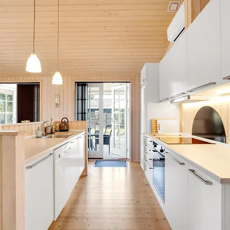 Ferienhaus Felicia - 350m From The Sea By Interhome