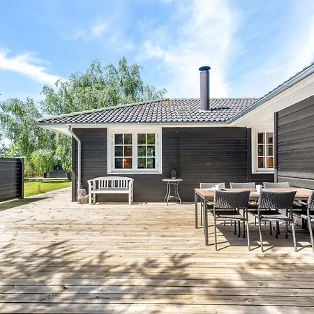 Ferienhaus Felicia - 350m From The Sea By Interhome Gedser
